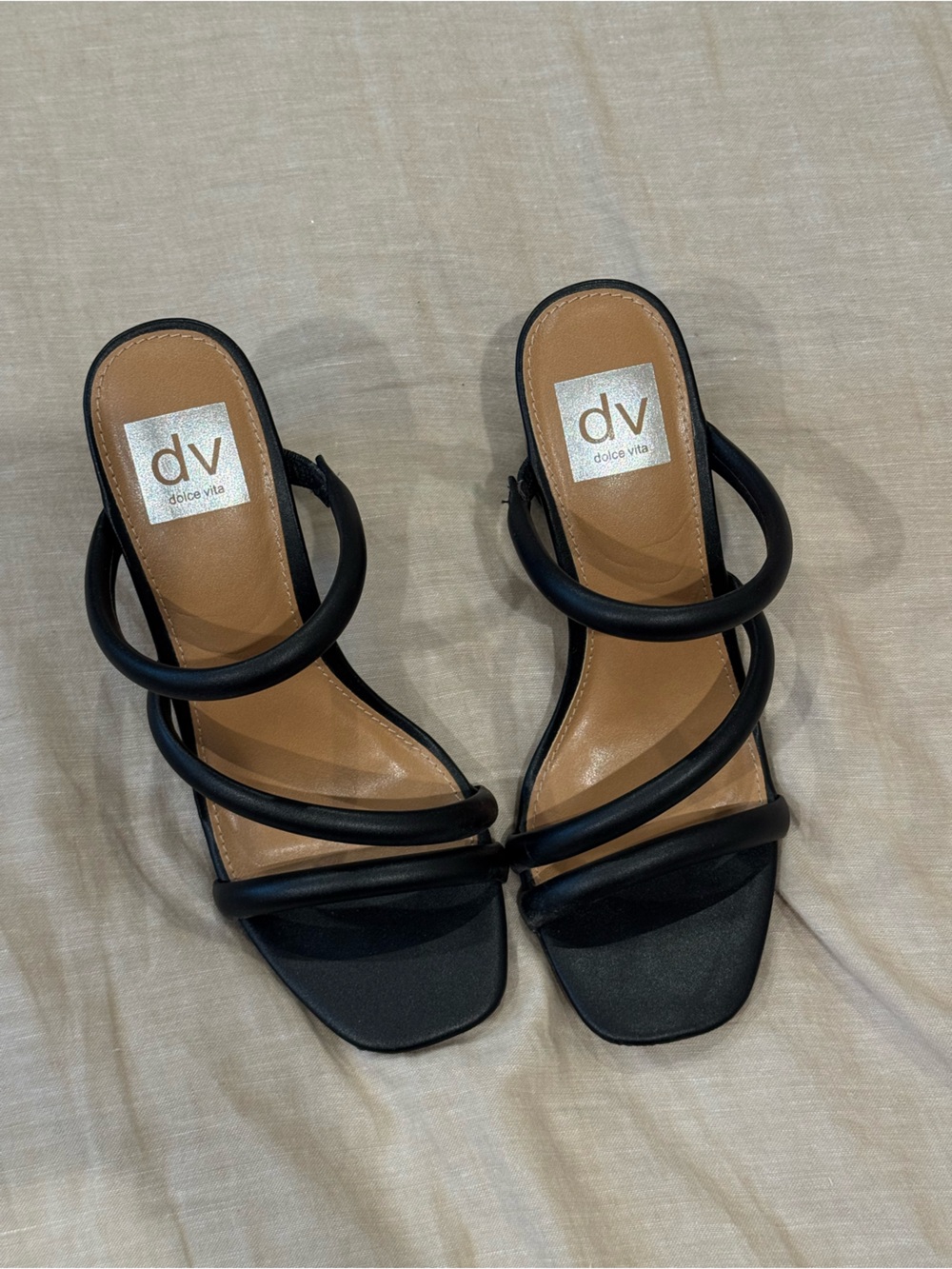 DV by Dolce Vita Black Triple-Strap Slide Sandals